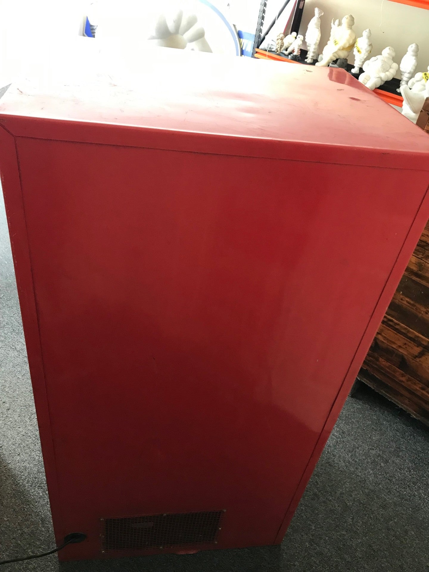 Vintage 1960's Coca Cola Vendo Vending Machine